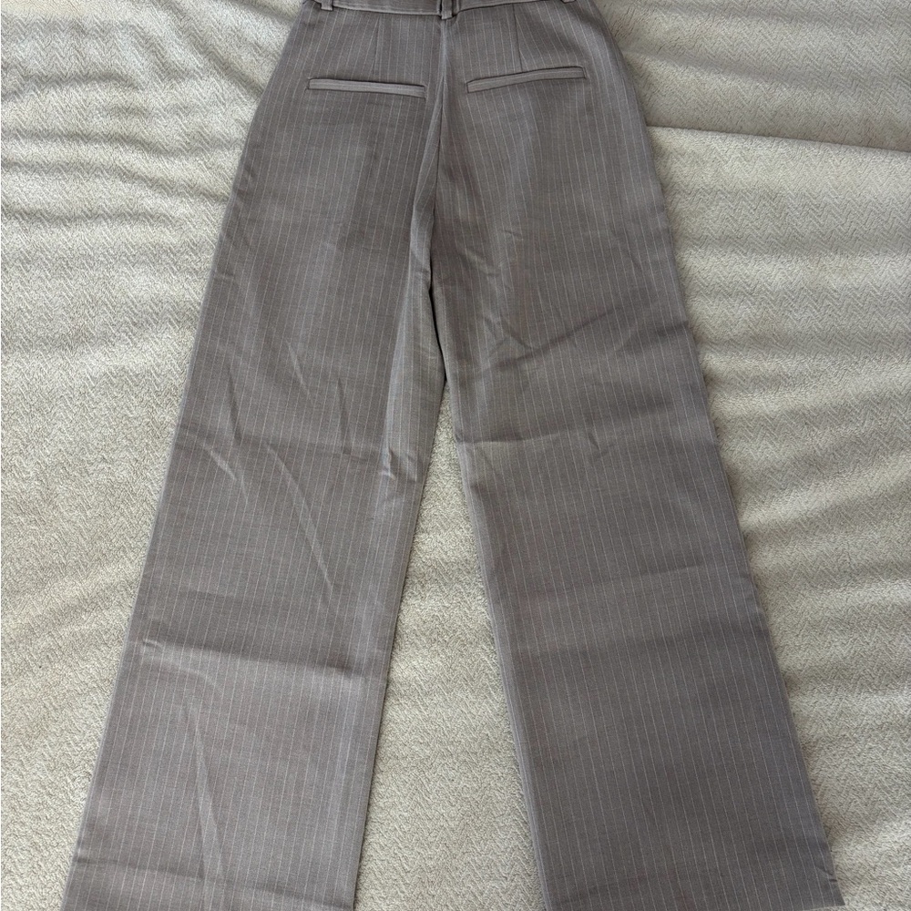 Abercrombie & Fitch Tailored Pinstripe Trousers in Taupe - Picture 4 of 4